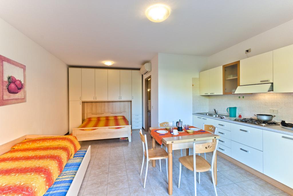 Villaggio Cristina Caorle Ruang foto