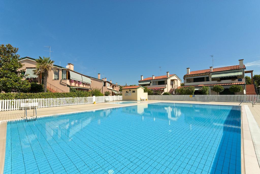Villaggio Cristina Caorle Bagian luar foto