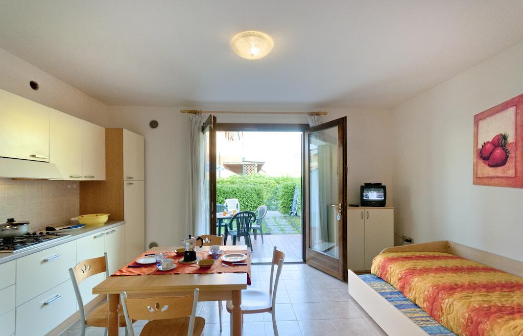 Villaggio Cristina Caorle Ruang foto