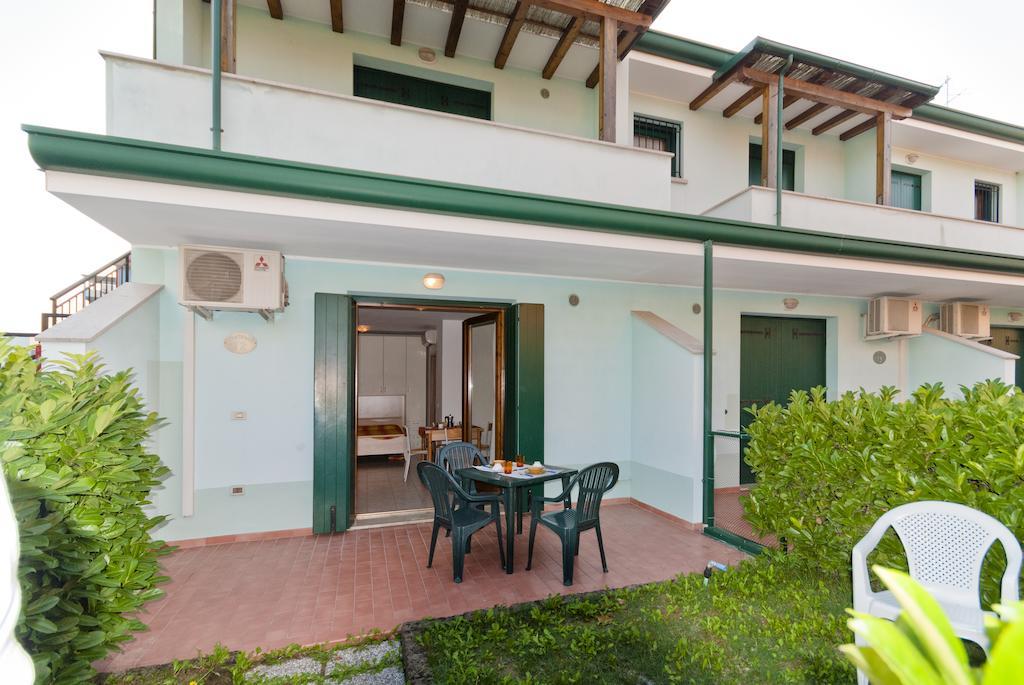 Villaggio Cristina Caorle Bagian luar foto