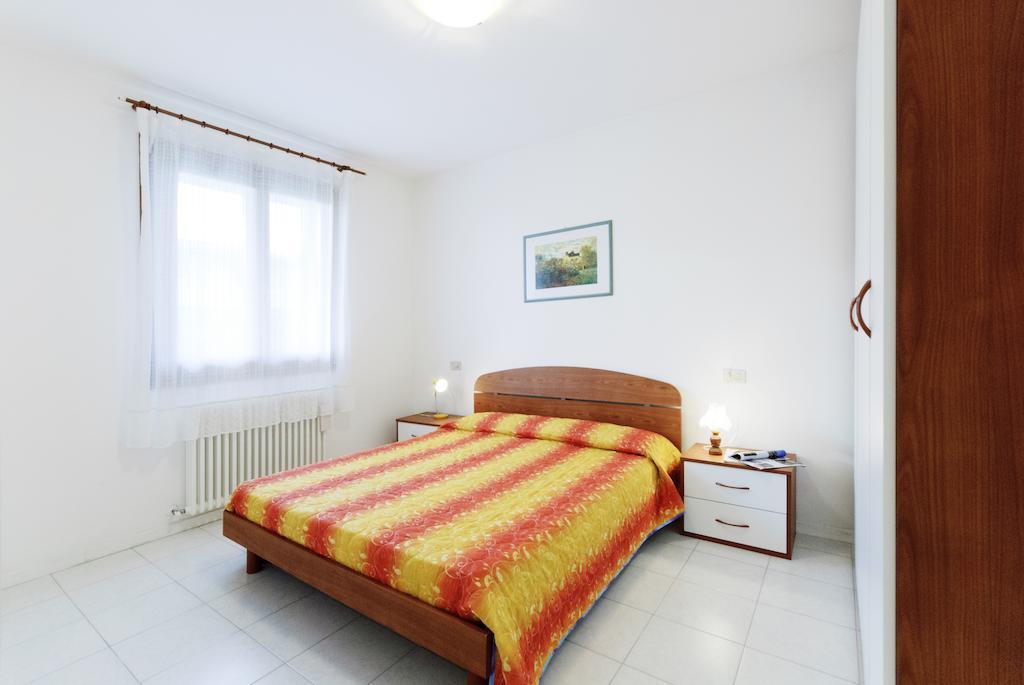 Villaggio Cristina Caorle Ruang foto